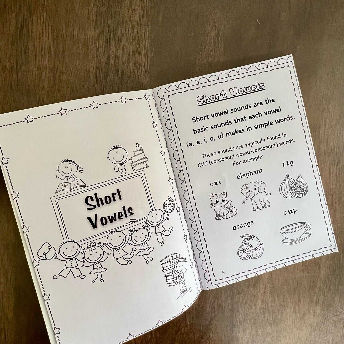 Phonics Funhouse - A Reading book to master phonics .Suitable for 3-6 years