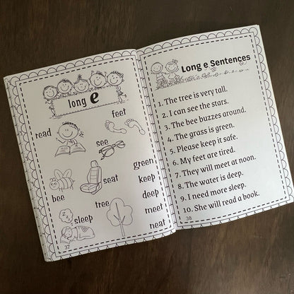 Phonics Funhouse - A Reading book to master phonics .Suitable for 3-6 years