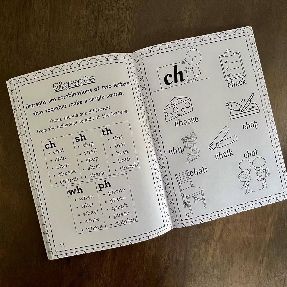 Phonics Funhouse - A Reading book to master phonics .Suitable for 3-6 years