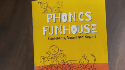 Phonics Funhouse - A Reading book to master phonics .Suitable for 3-6 years